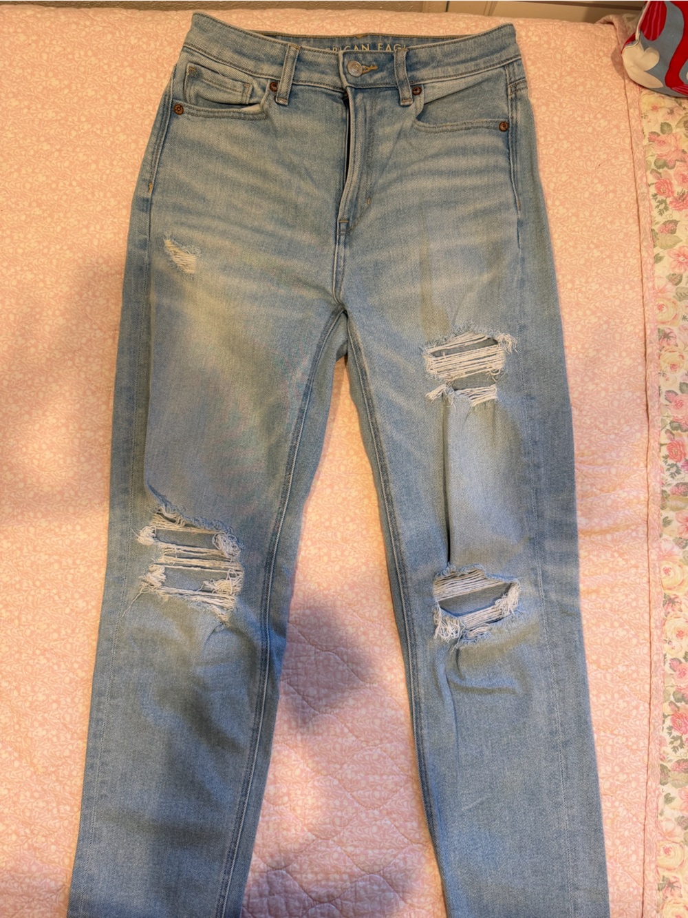 American Eagle Mom Straight Jean